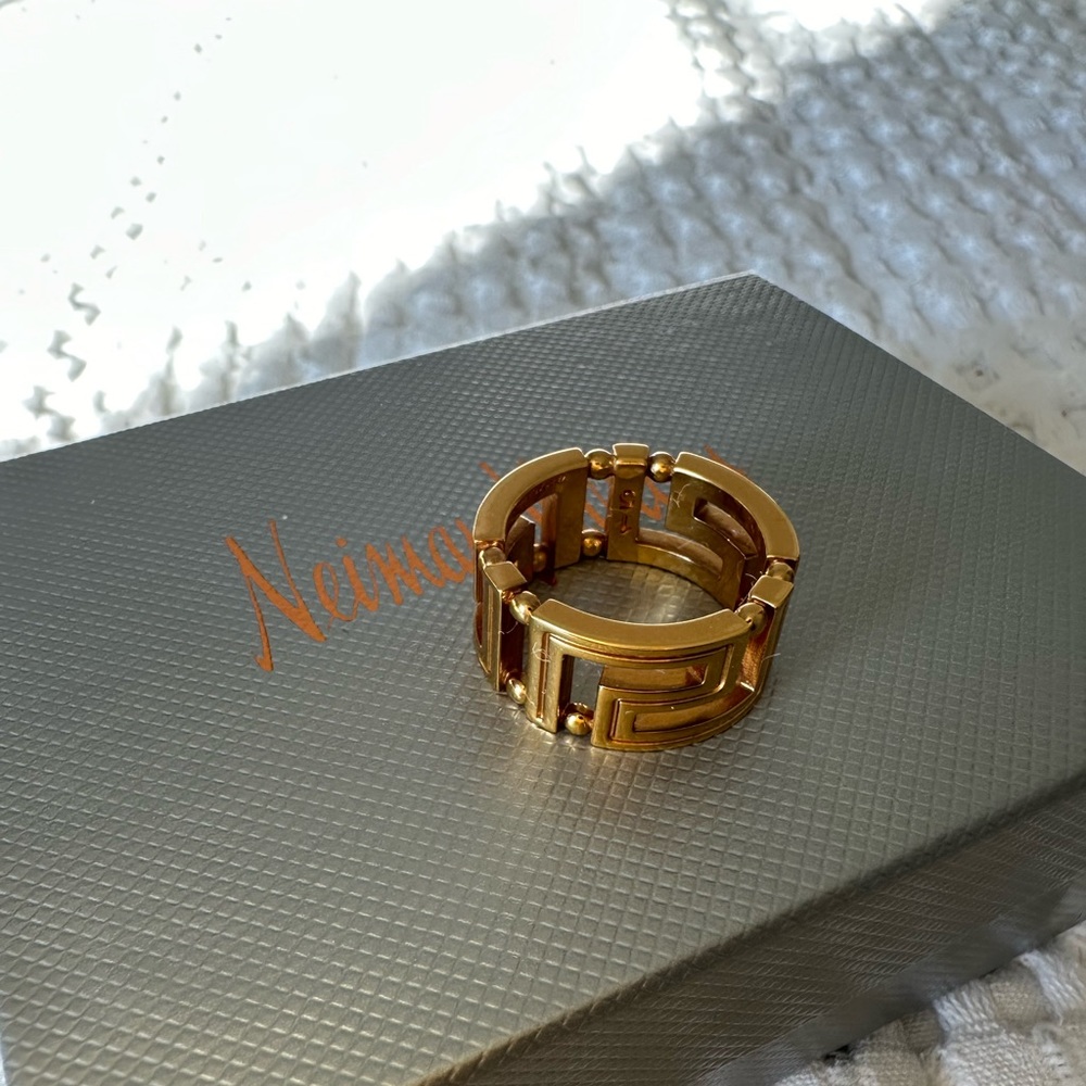 Versace Ring - Picture 4 of 5